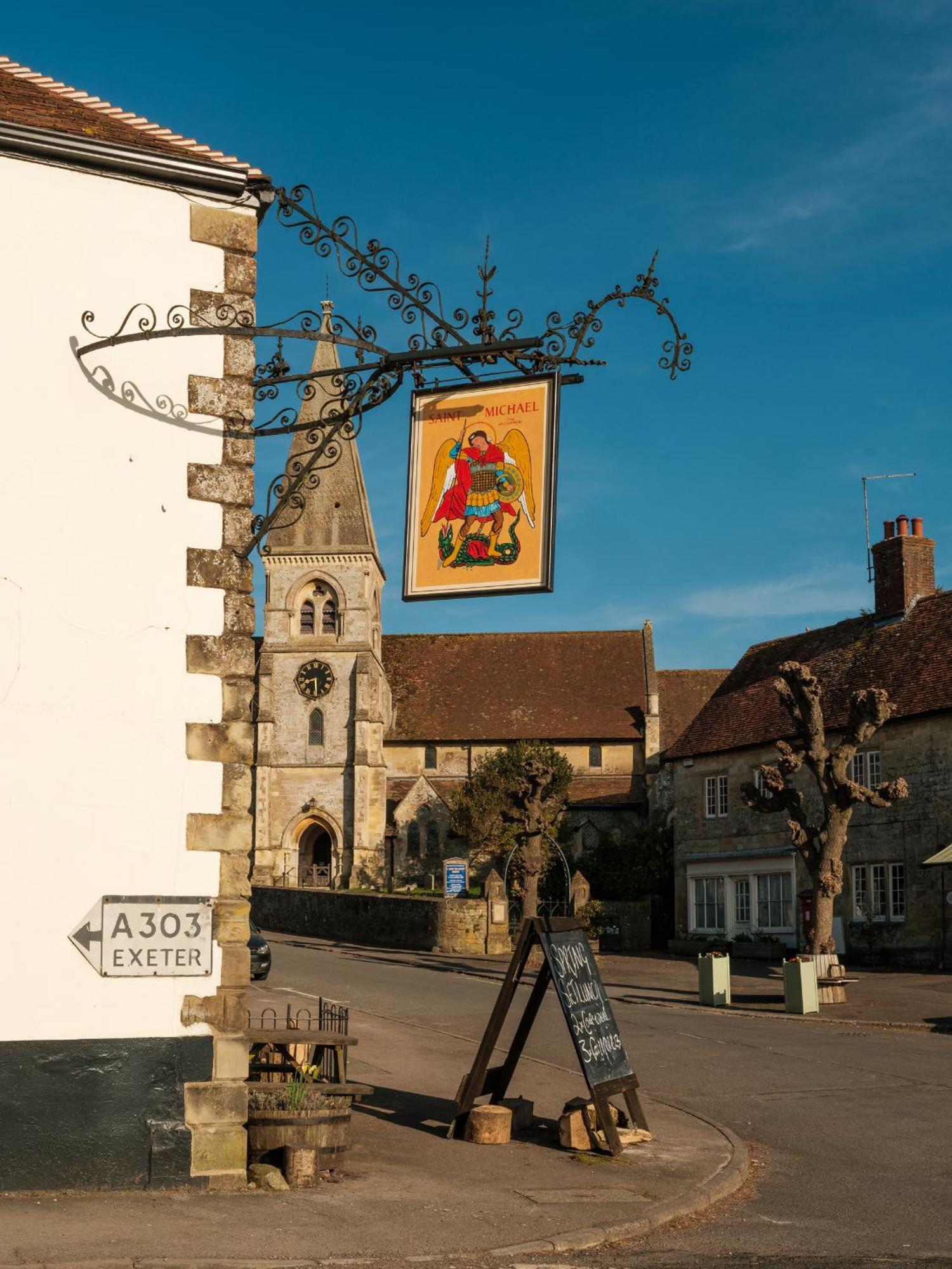Hotel The Grosvenor Arms Hindon Exterior foto